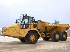 2016 Caterpillar 725C Haul Truck