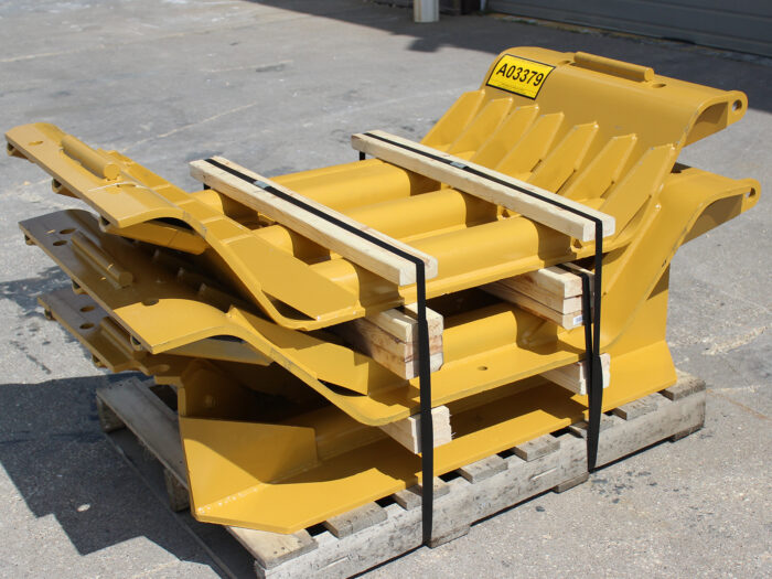A03379 ~ Cat D11T Belly Pan Set - Image 6