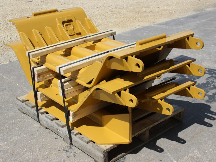 A03379 ~ Cat D11T Belly Pan Set - Image 8