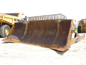 A03428 ~ Cat D11T U Blade/ Complete