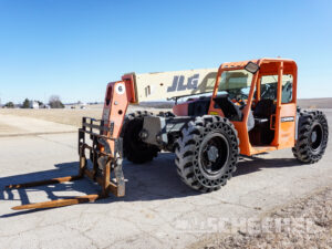 JLG G6-42A Telehandler